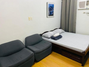 Budget Studio APT for Transients with Pool Access